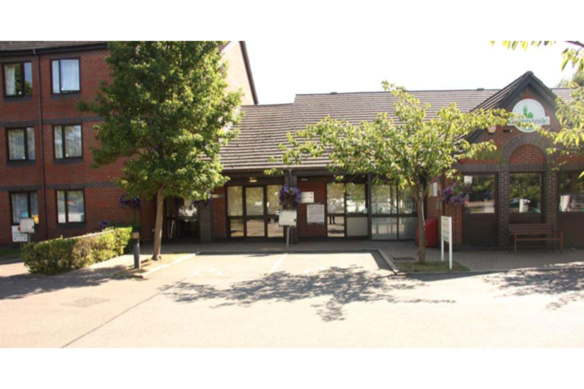 Campanile Milton Keynes - Fenny Stratford Exterior foto